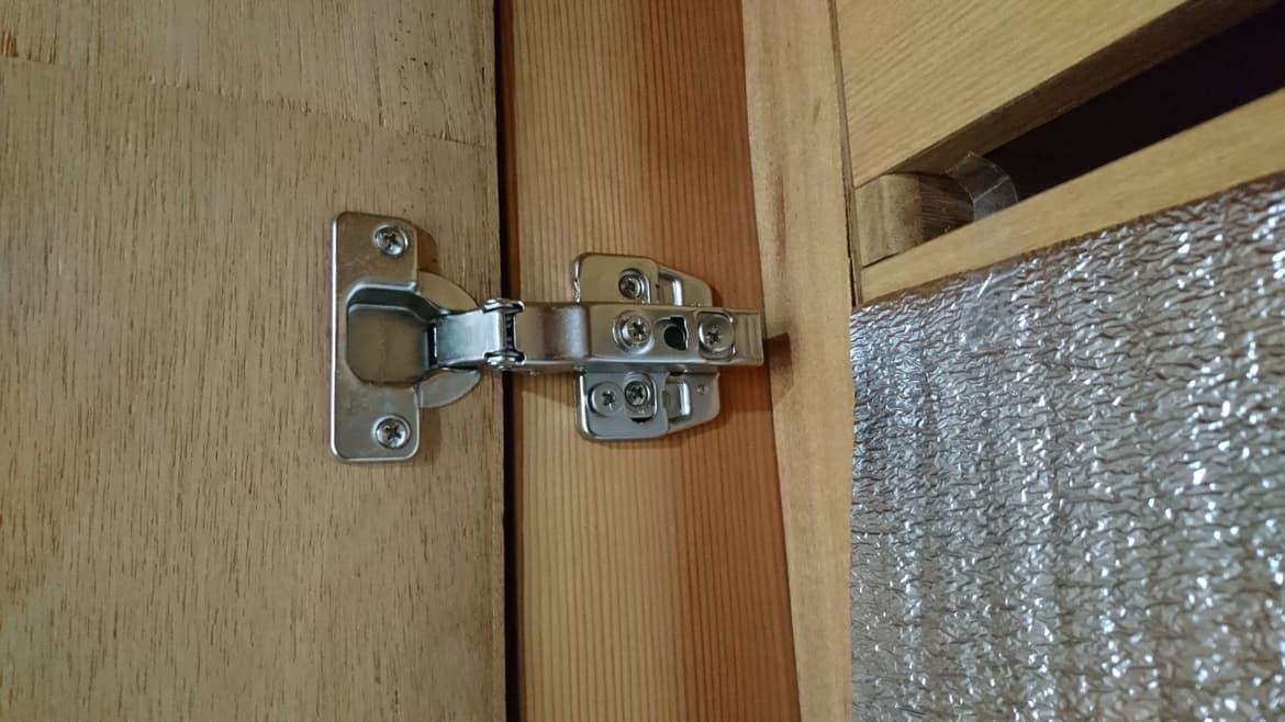 蝶番交換 半田市 | 半田市の建具修理なら藤井建具店