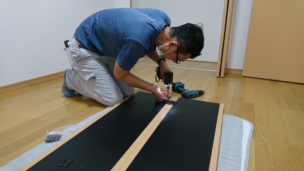 クローゼット扉の建付け調整 | 半田市の建具修理なら藤井建具店